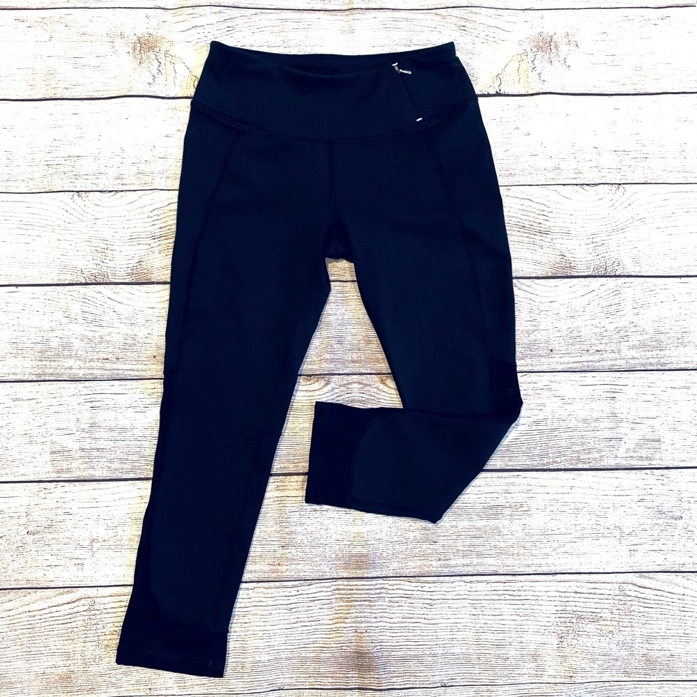 ❤️⭐️Calia black workout Capri with mesh accent hem! Xs